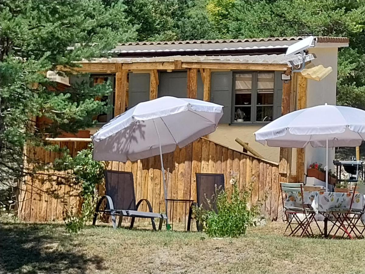 Petit Studio Dans La Prairie Saint-Auban  Exterior photo
